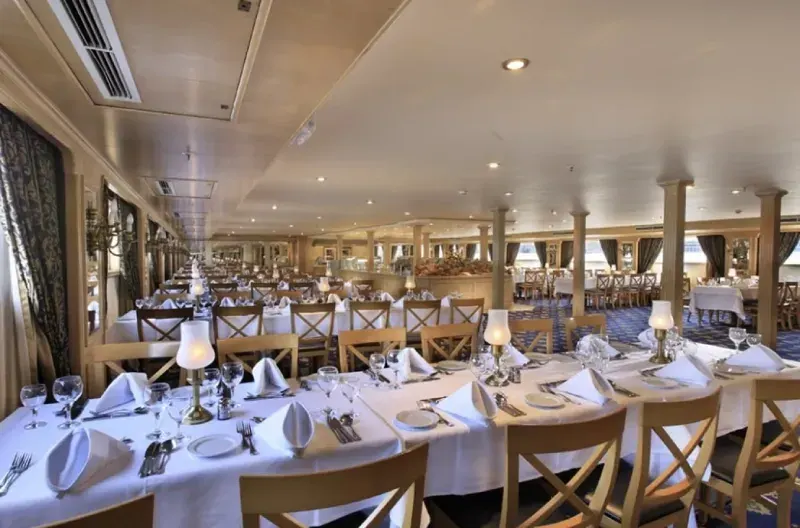 Crown Emperor Restaurant | Egypt For Travel